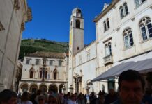 Citizens Had a Duty to Build the Walls